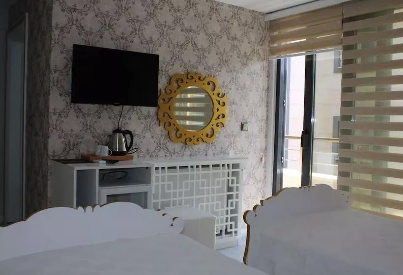 Otel Moonrose