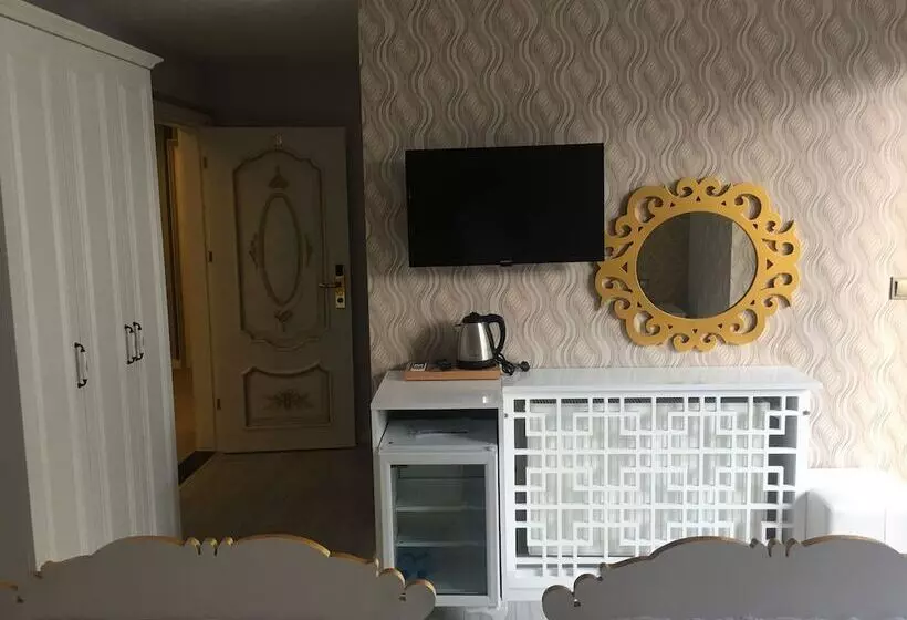 Otel Moonrose