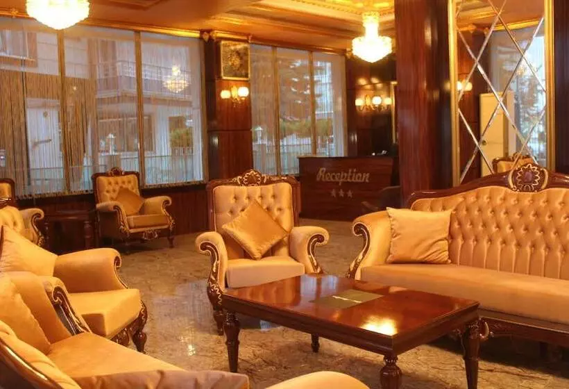 Otel Moonrose