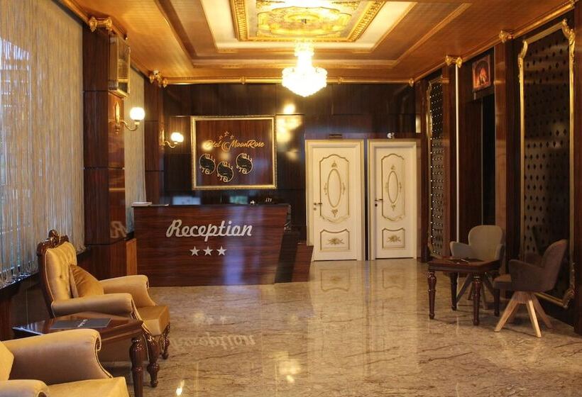 Otel Moonrose