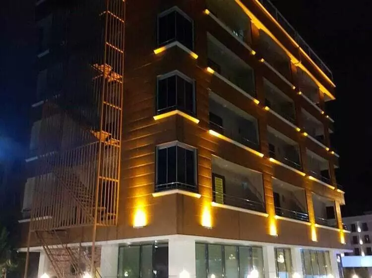 Otel Moonrose