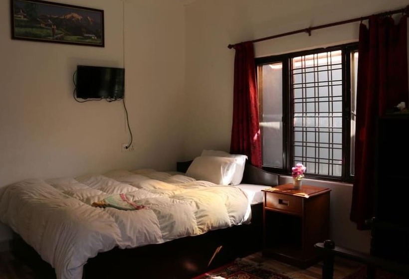 پانسیون Gurkha Lodge