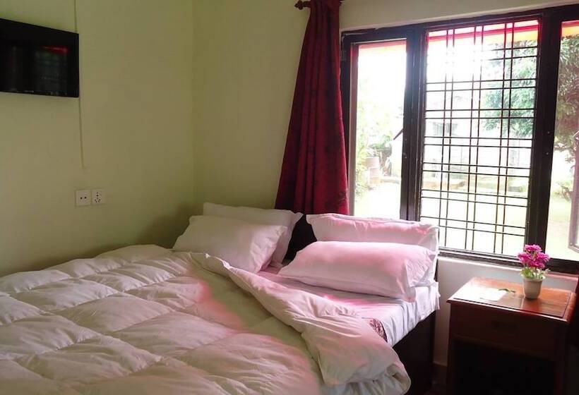 پانسیون Gurkha Lodge