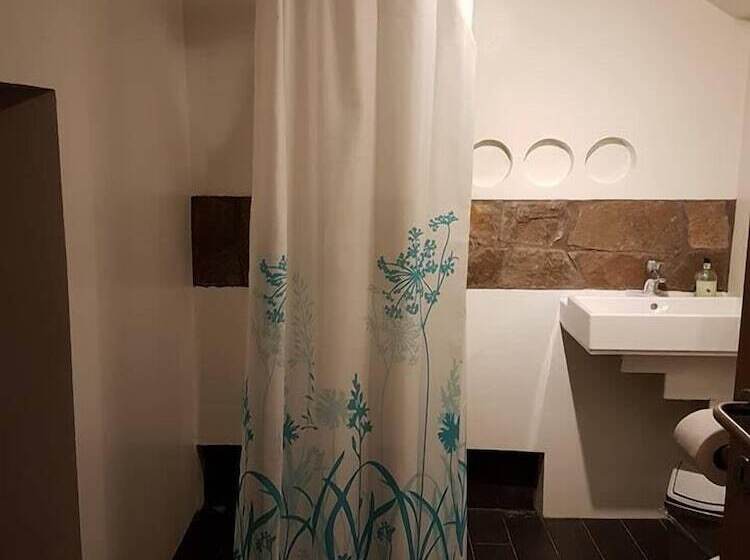 پانسیون Skorrahestar