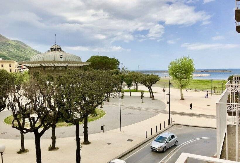 تختخواب و صبحانه Stella Marina Stabia