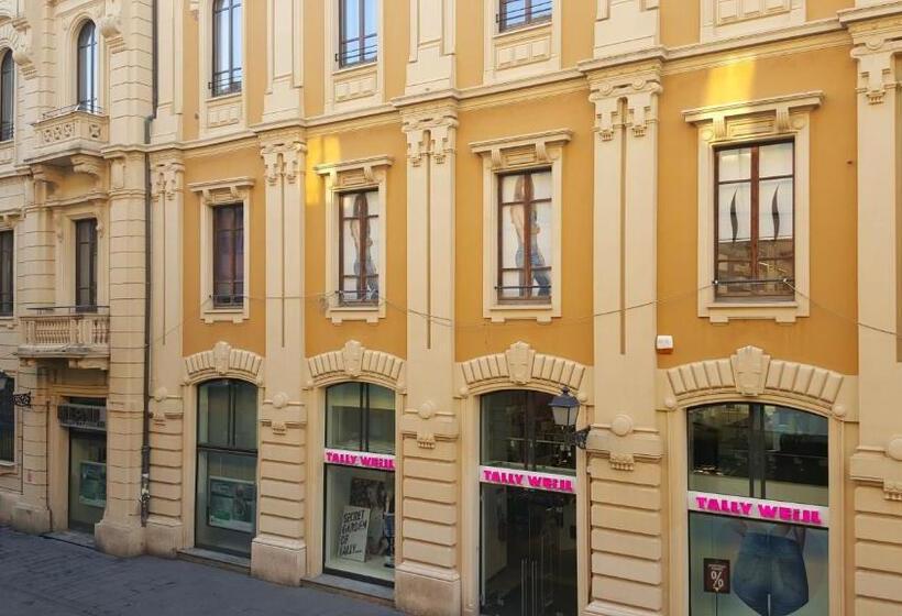 Five Roses Bed & Breakfast