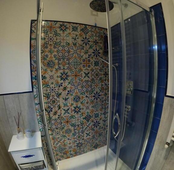 Five Roses Bed & Breakfast