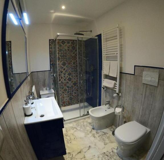 Five Roses Bed & Breakfast