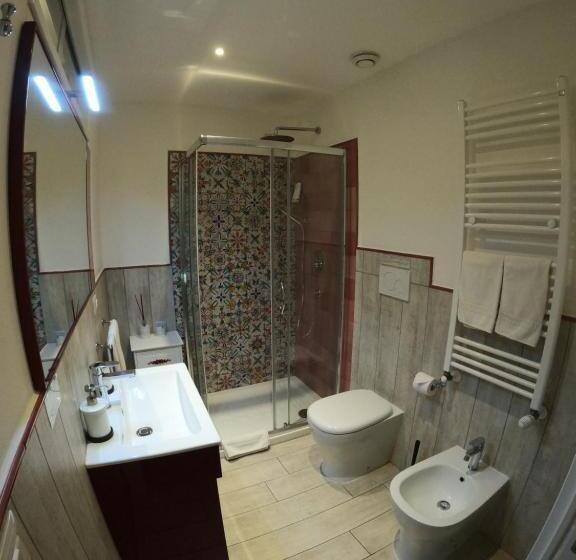 Five Roses Bed & Breakfast