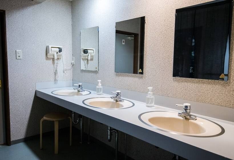 هتل Absolute Niseko Lodge