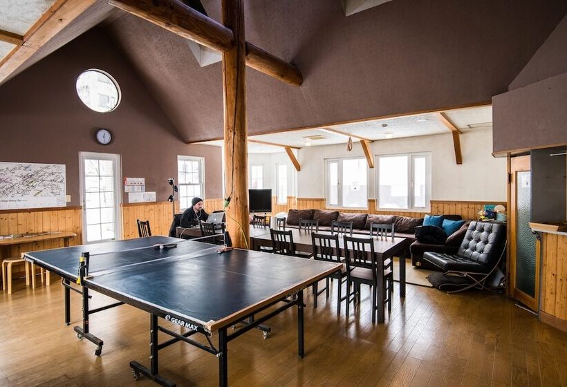 هتل Absolute Niseko Lodge