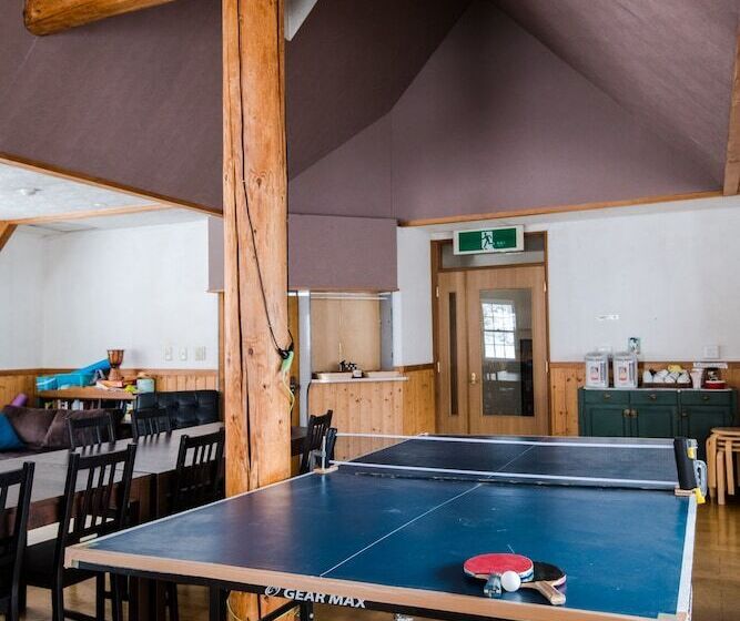 هتل Absolute Niseko Lodge