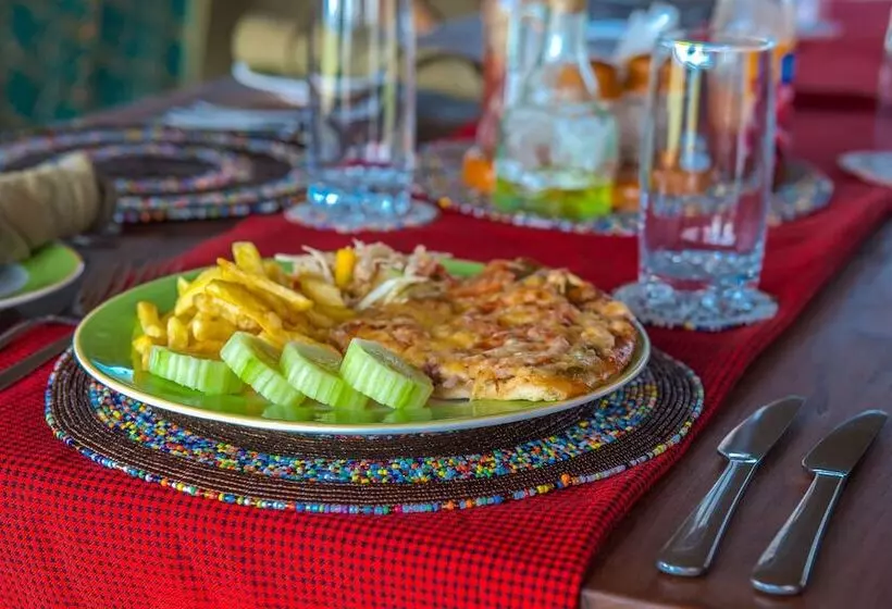 هتل Kananga Special Tented Camp