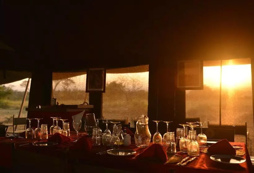 هتل Kananga Special Tented Camp