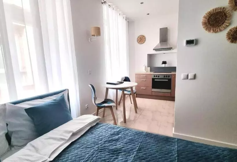 Nook Nook Apartments Katarzyny 2