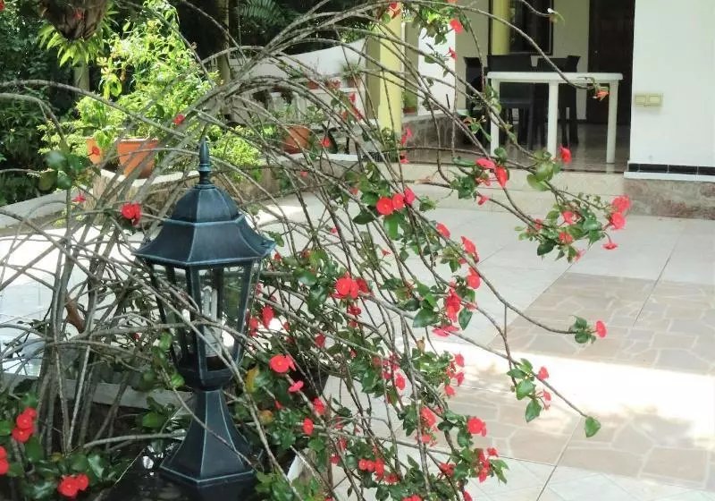 پانسیون Lapasyans Self Catering