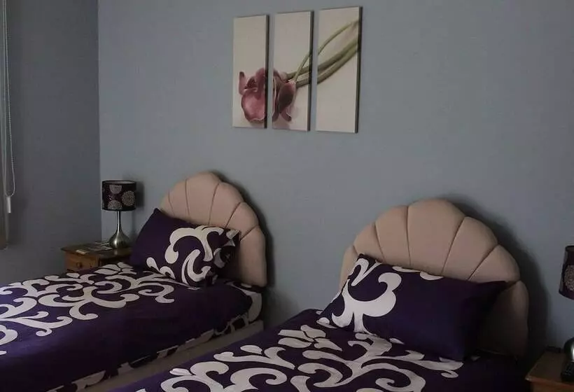 Majatalo Richards Travel Lodge