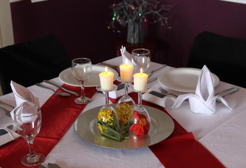 پانسیون Richards Travel Lodge