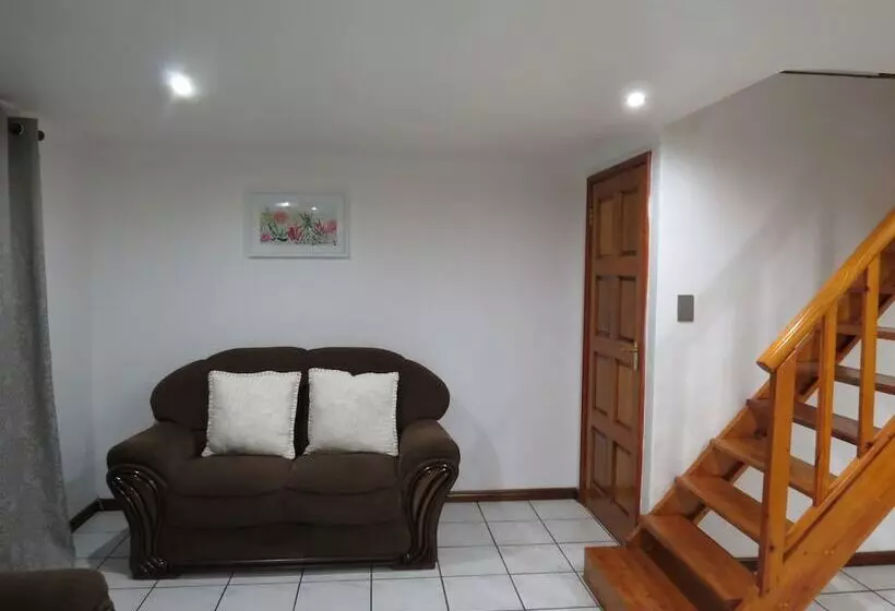 ペンション Three Spruce