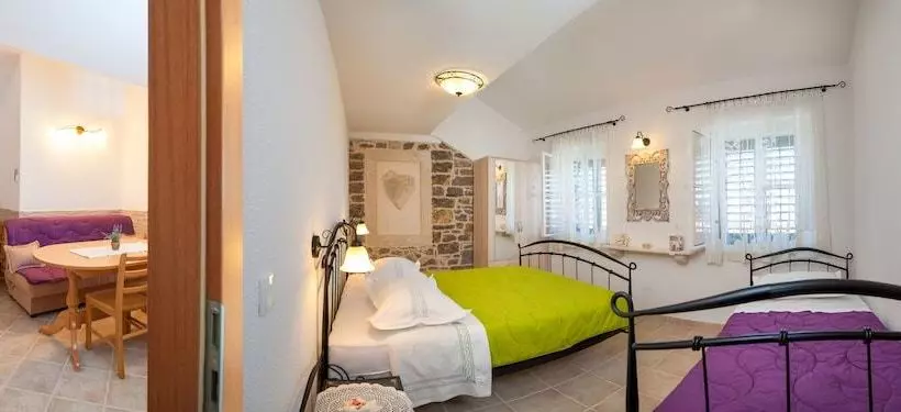 Beach Resort Apartments Podspiline