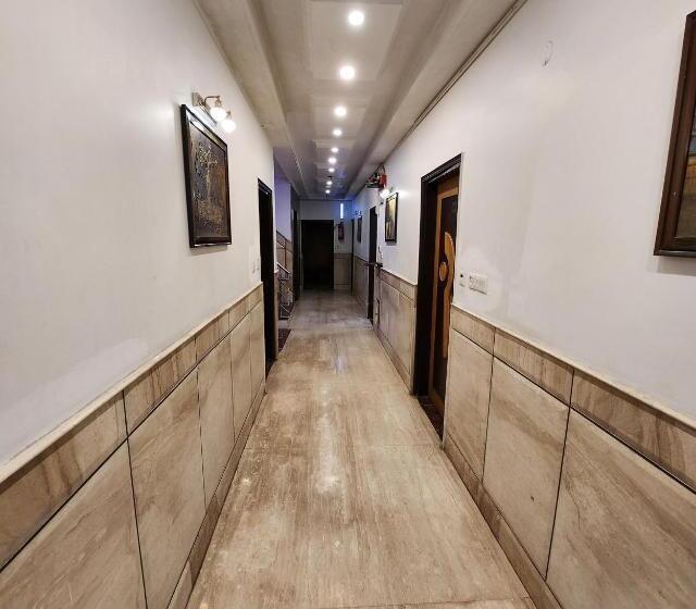 هتل Delhi Heart At New Delhi Railway Station