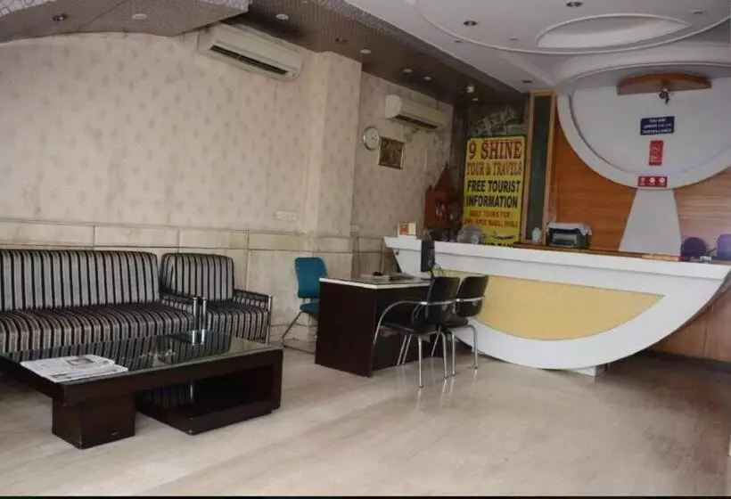 هتل Delhi Heart At New Delhi Railway Station