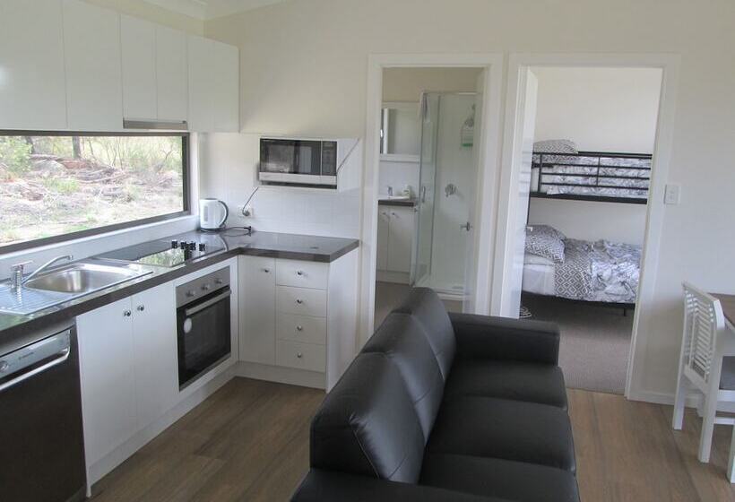 Just Red Wines Cabins