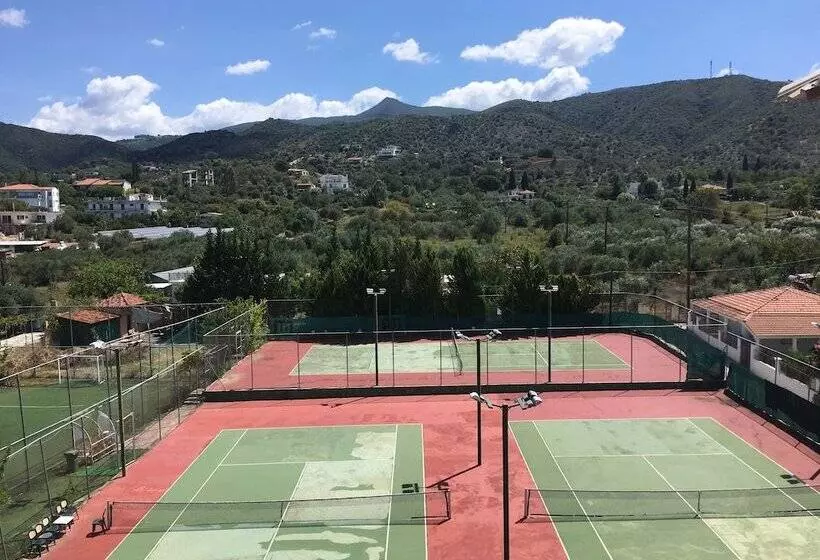 پانسیون Almyra Holiday Village