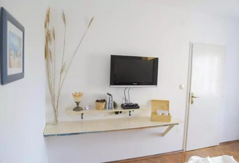 Majatalo Guest House Mediterranea
