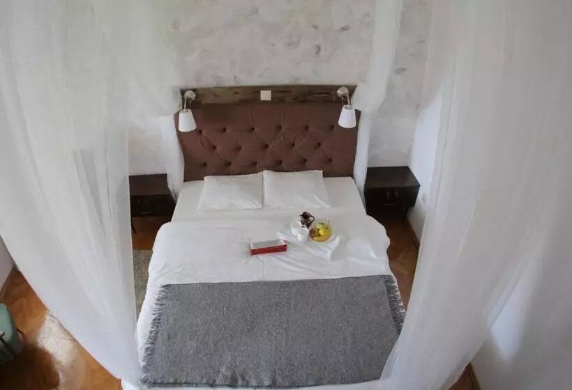 Majatalo Guest House Mediterranea
