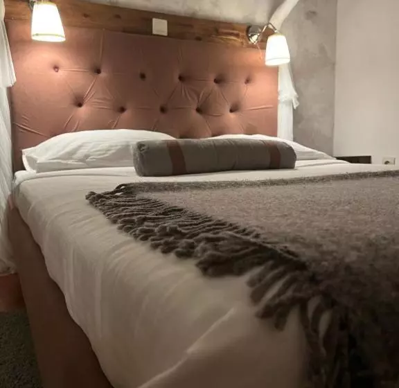 Majatalo Guest House Mediterranea
