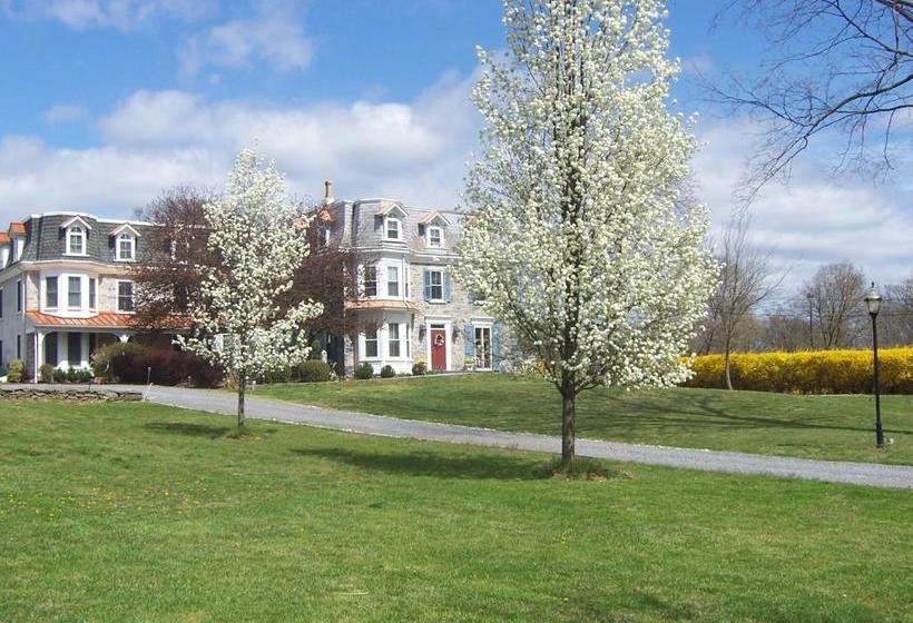 Fox & Hound Bed & Breakfast New Hope