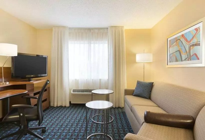 فندق Fairfield Inn Colorado Springs Air Force Academy