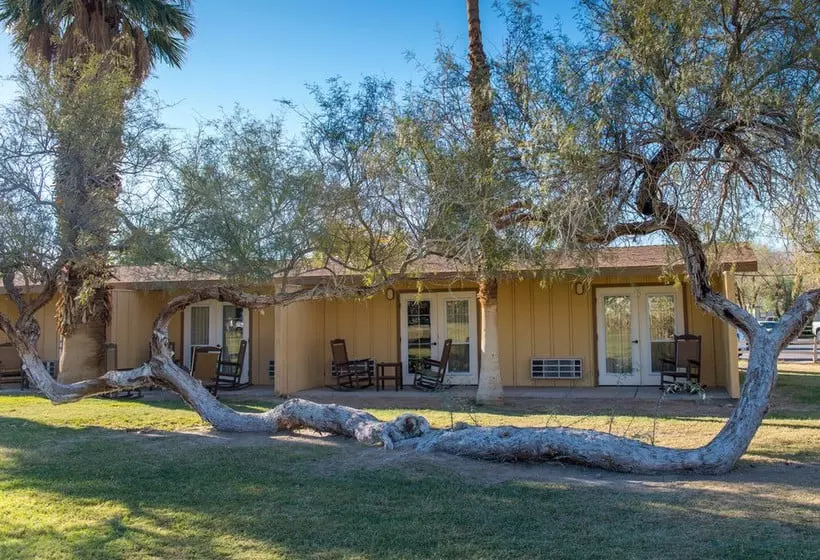 هتل The Oasis at Death Valley