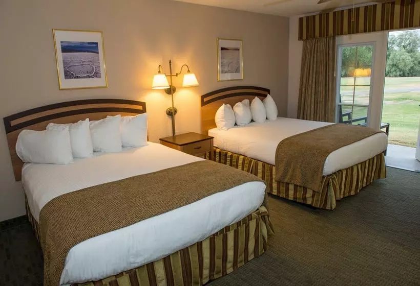 هتل The Oasis at Death Valley