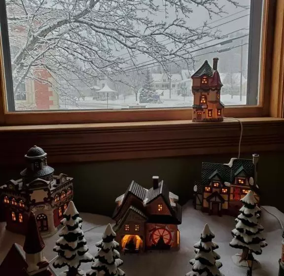 호텔 The Governor's Inn