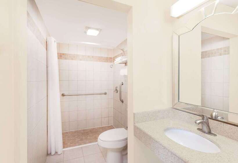 ホテル Travelodge By Wyndham Barstow