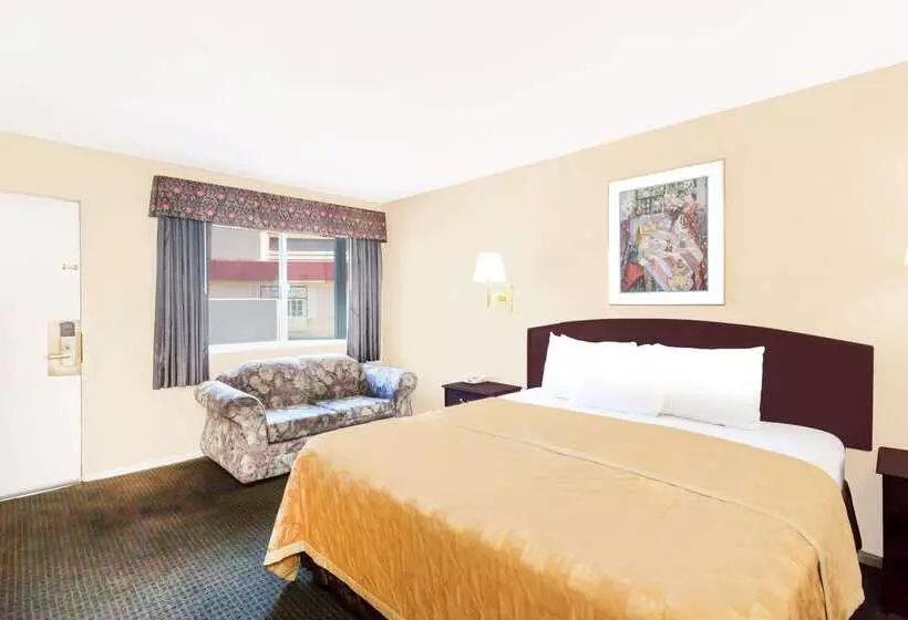 فندق Travelodge By Wyndham Barstow