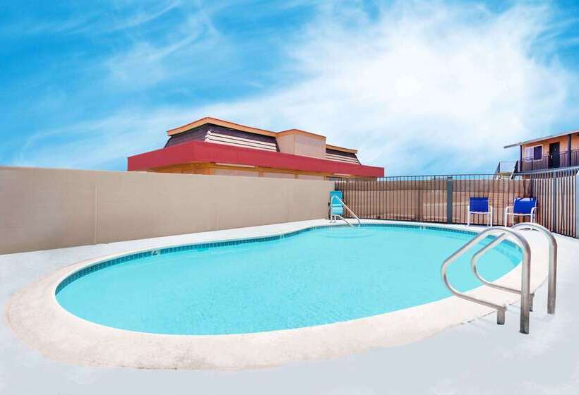 ホテル Travelodge By Wyndham Barstow