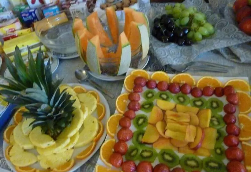 簡易ホテル Albergo Centrale