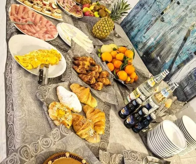 簡易ホテル Albergo Centrale