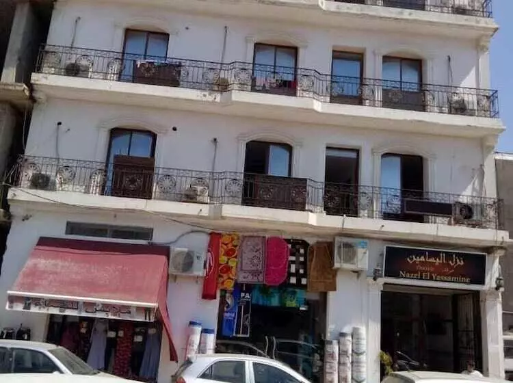 هتل Nazel El Yassamine