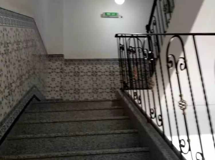 هتل Nazel El Yassamine