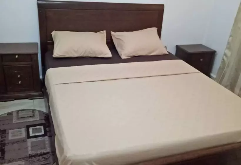 هتل Nazel El Yassamine