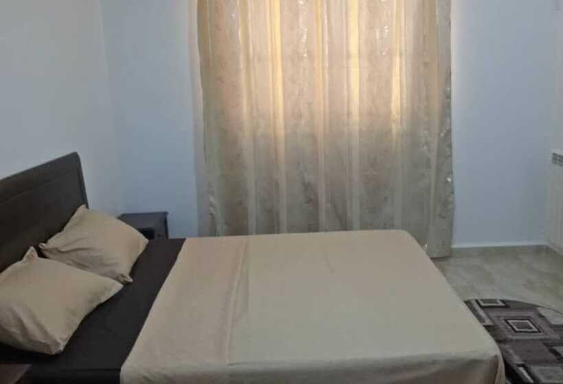 هتل Nazel El Yassamine