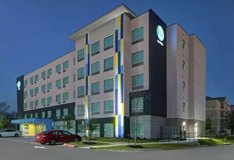 هتل Tru By Hilton Austin Airport, Tx