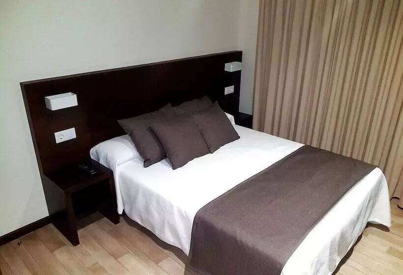 ペンション Complejo O Piñeiral