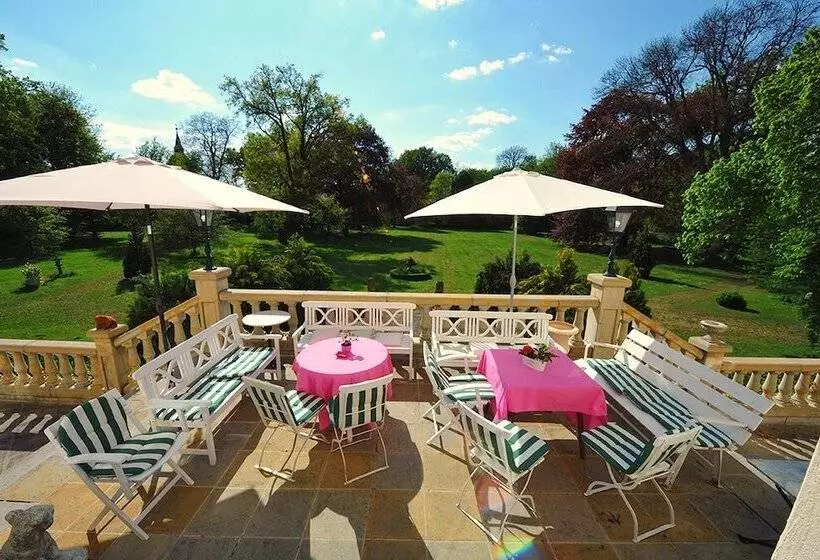 Majatalo Schloss Dretzel