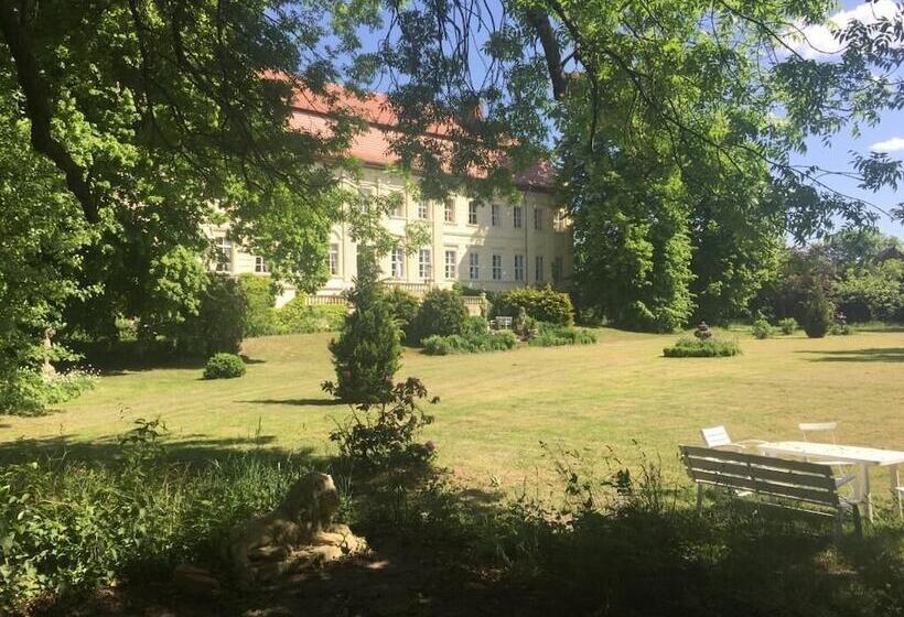 بنسيون Schloss Dretzel