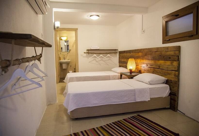 בית מלון כפרי Dane Gokova